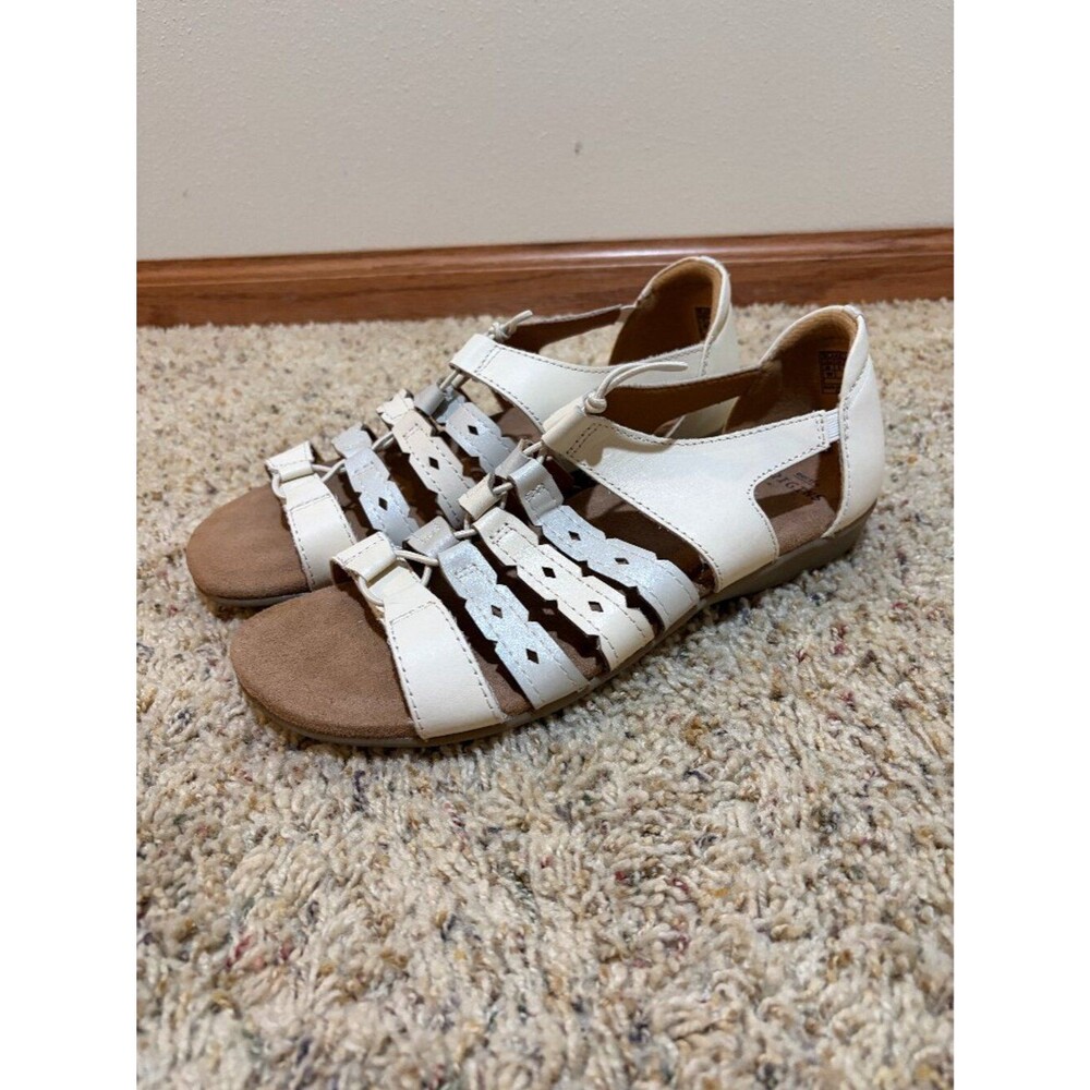 Earth Origins Blakely Wide Gladiator Sandals Cream